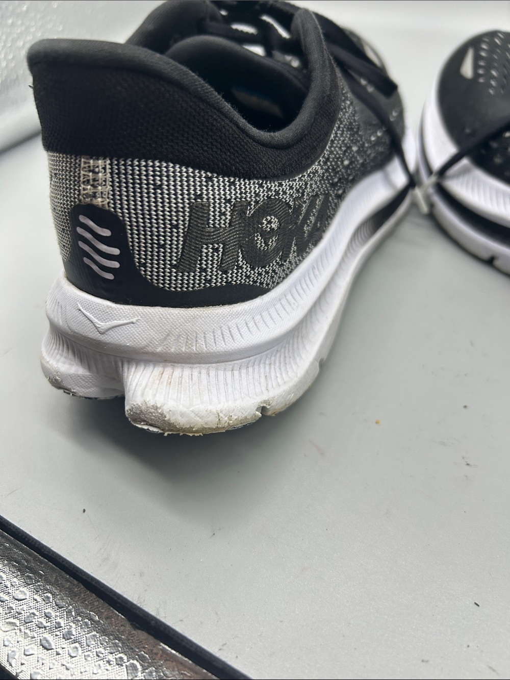 Hoka Kawana Running Shoes 9.5B - Picture 8 of 9